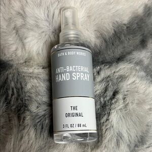 Bath & Body Works Gray and White Hand Spray Sanitizer
